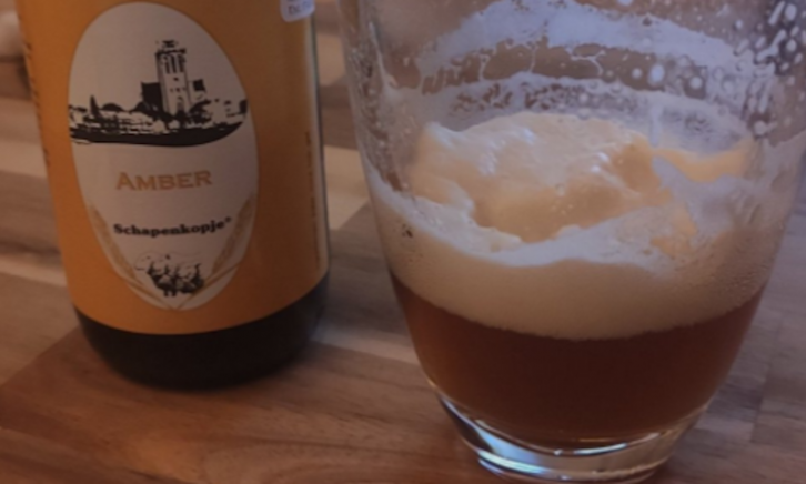 Schapenkopje amber bier flesje en glas Schapenkopje amber bier flesje en glas